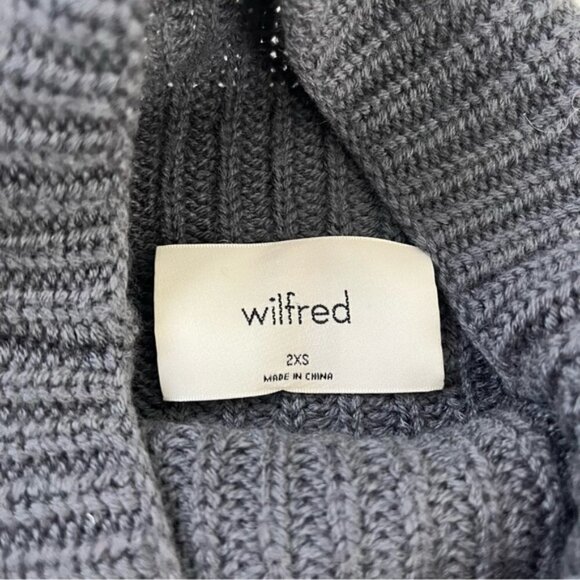 Aritzia Gray Turtleneck Sweater - Picture 10 of 13